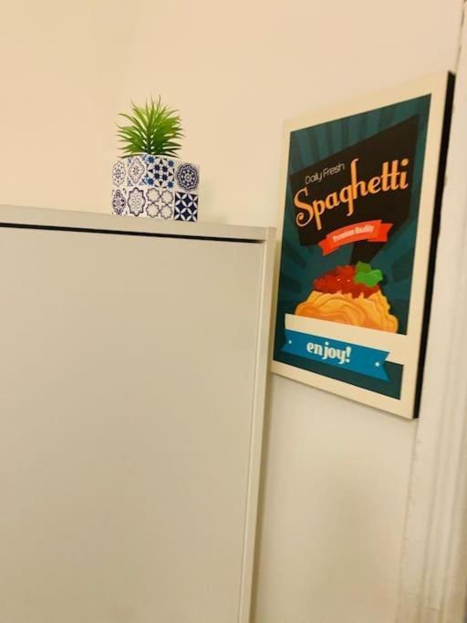 La Casetta Di Nunu Napels Buitenkant foto