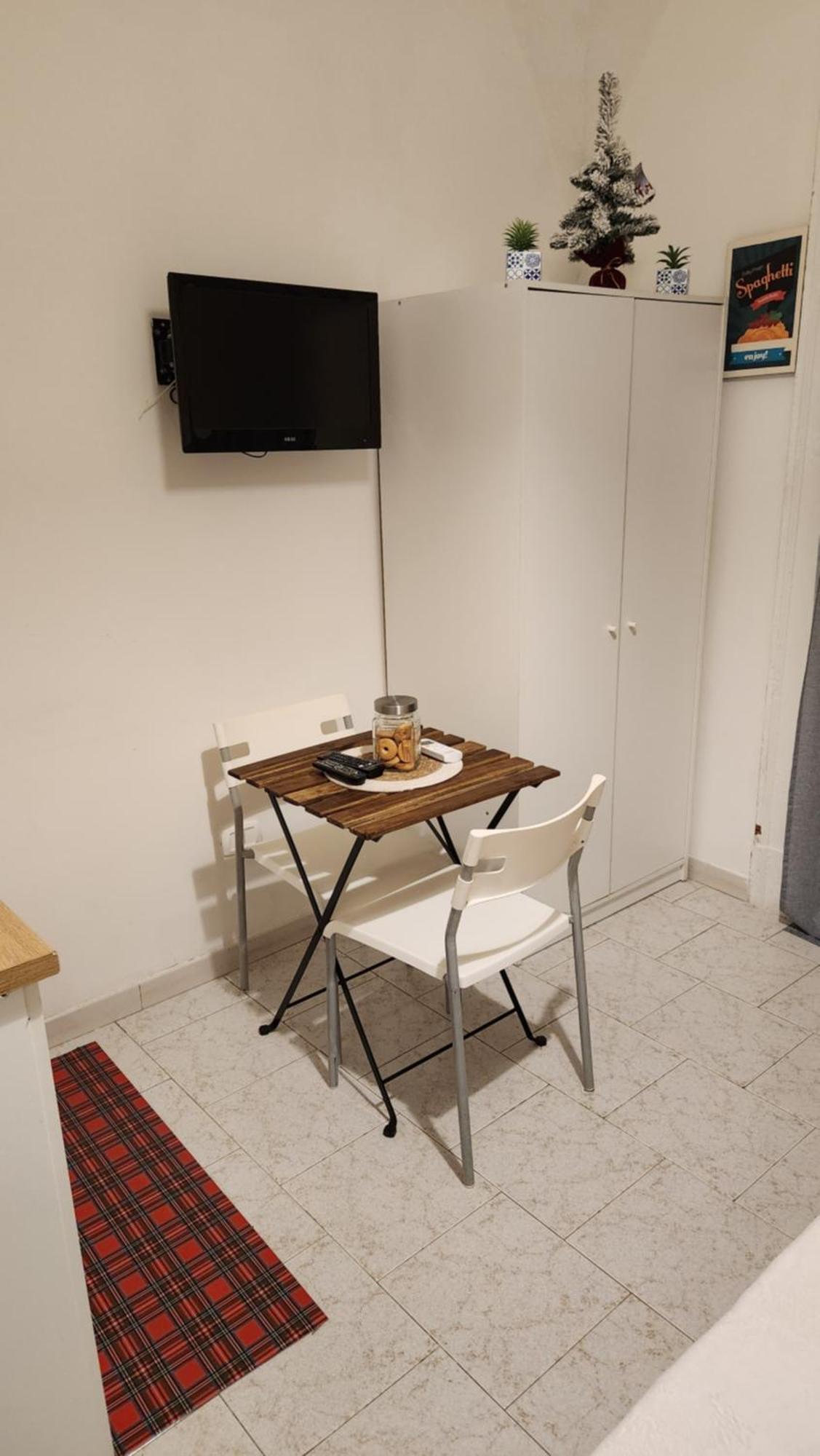 La Casetta Di Nunu Napels Buitenkant foto